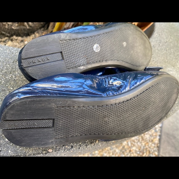 PRADA Patent Leather Bow Ballet Flats Navy Blue - Picture 6 of 9